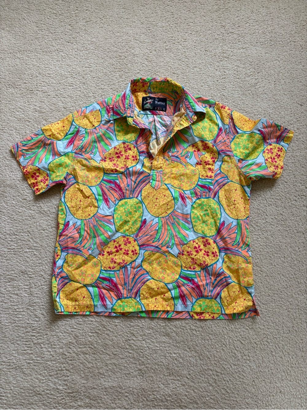 Chubbies The Nutter tropical pineapple popover shirt sz M resortwear Hawaiian